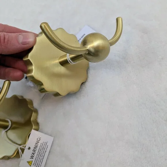 NWT Anthropologie Wiggle Bath Hook Set (2) in Brass - Picture 9 of 10